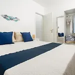 Toro I - 4 Guests - 30' Porto Cervo *