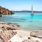 Toro I - 4 Guests - 30' Porto Cervo Appartement