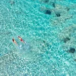 Toro I - 4 Guests - 30' Porto Cervo