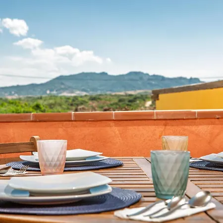 Toro Flat I 15' Palau, 30' Porto Cervo & Free Parking פורטו פוצו