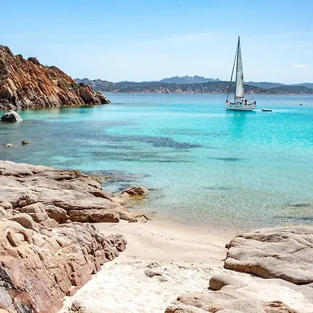 Toro Flat I 15' Palau, 30' Porto Cervo & Free Parking Apartment